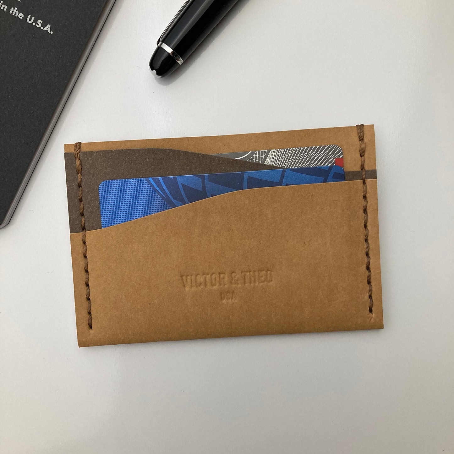 Waves: Minimalist 5-pocket Card Case